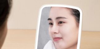 Fatevi belli con lo specchio smart Xiaomi a 17 euro