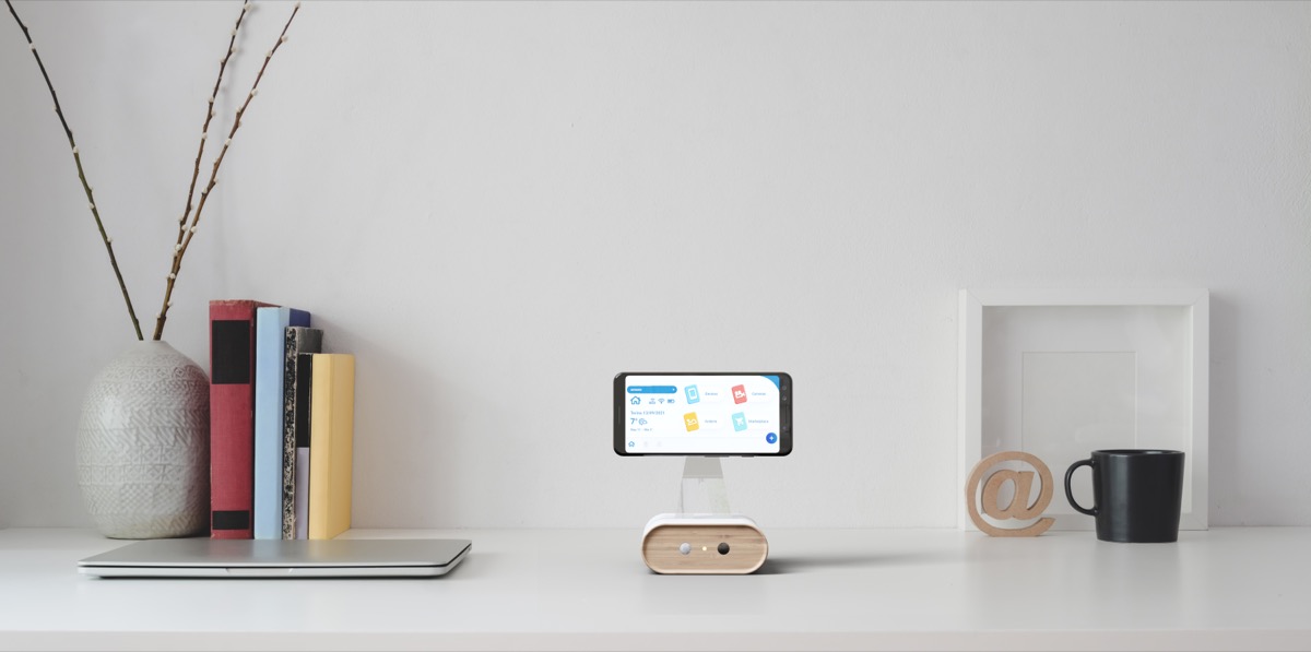 Arriva Adriano, per trasformare vecchi smartphone e tablet in hub per la casa smart