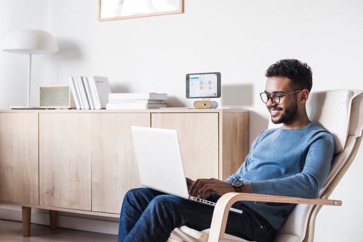 Arriva Adriano, per trasformare vecchi smartphone e tablet in hub per la casa smart