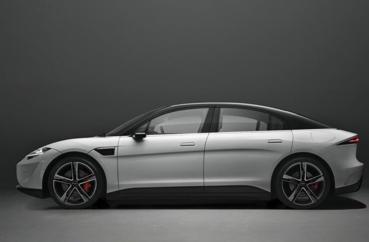 Anche Sony pensa al mercato dei veicoli elettrici con il SUV Vision-S 02