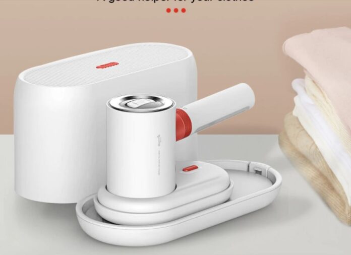 Il ferro da stiro verticale da viaggio Xiaomi in offerta a 56 euro