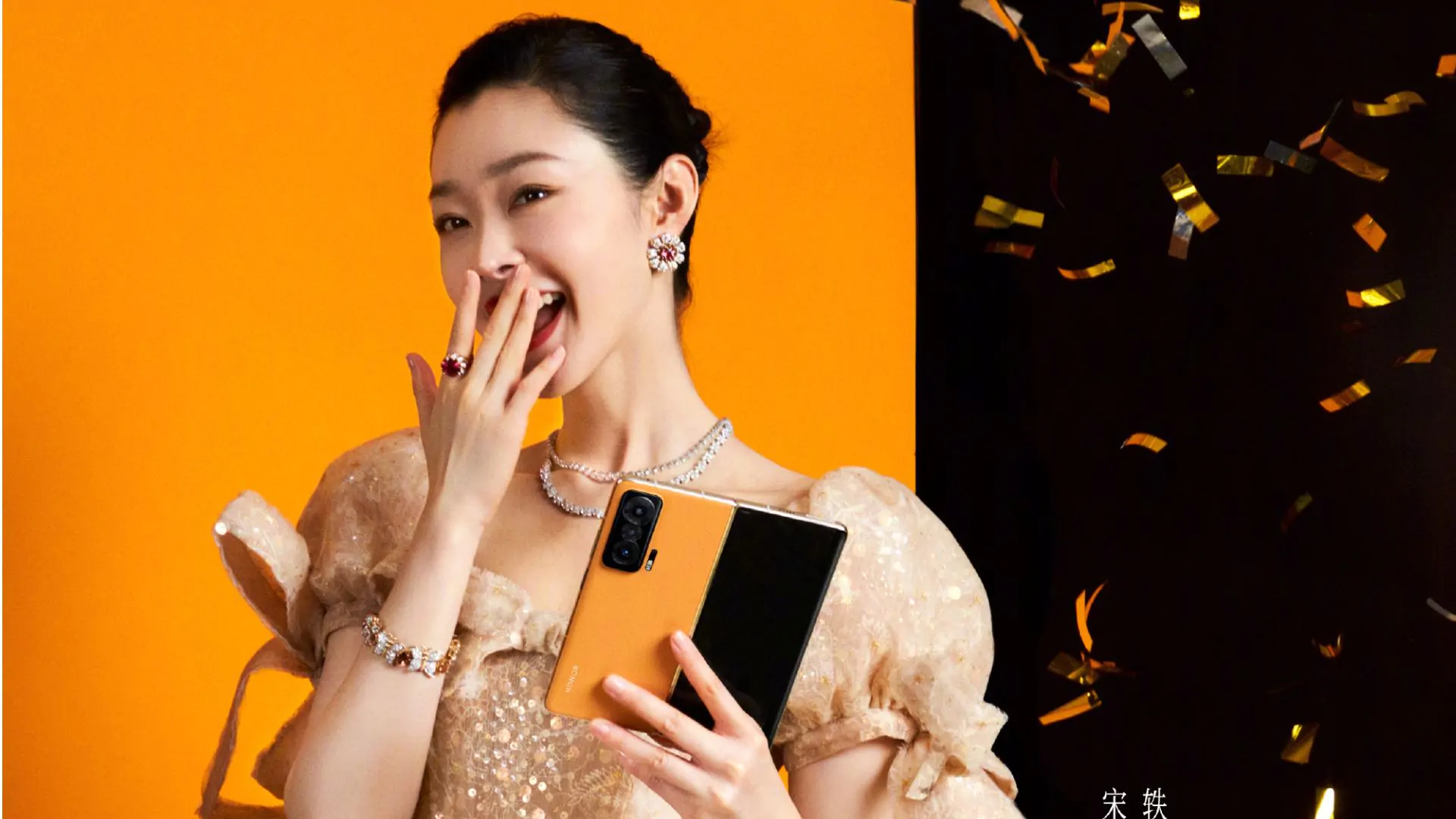 Honor Magic V è ufficiale, il pieghevole con un display che sfida iPad