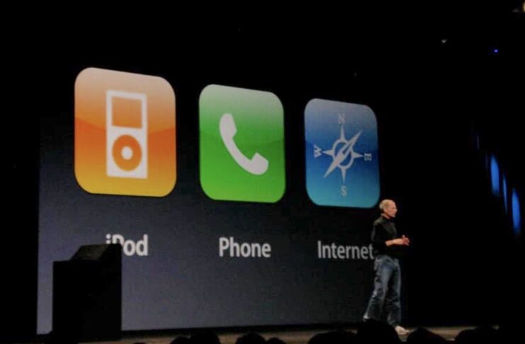 Quindici anni fa arrivava l’iPhone