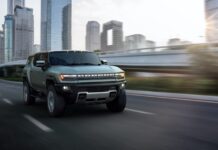 Hummer EV, la sola batteria pesa come una Honda Civic
