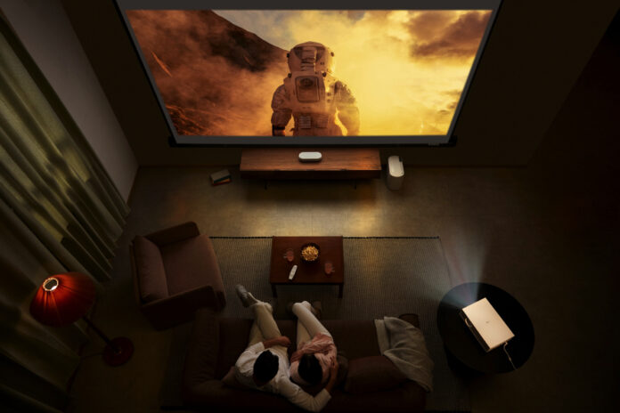 LG CineBeam 2022 proiettano il cinema 4K in casa