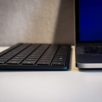 Recensione Microsoft Designer Compact Keyboard, la tastiera per chi scrive (soprattutto su Windows)