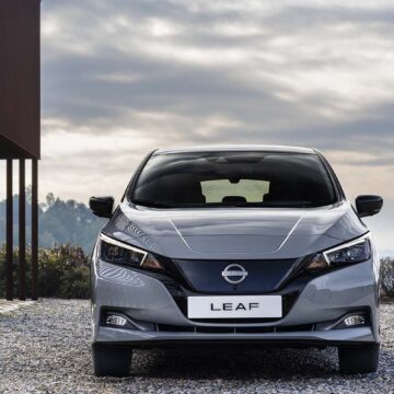 Nissan Leaf 2022 con nuovo look e tecnologie di serie