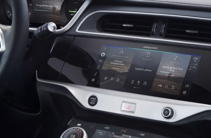 Alexa sale a bordo di migliaia di Jaguar e Land Rover