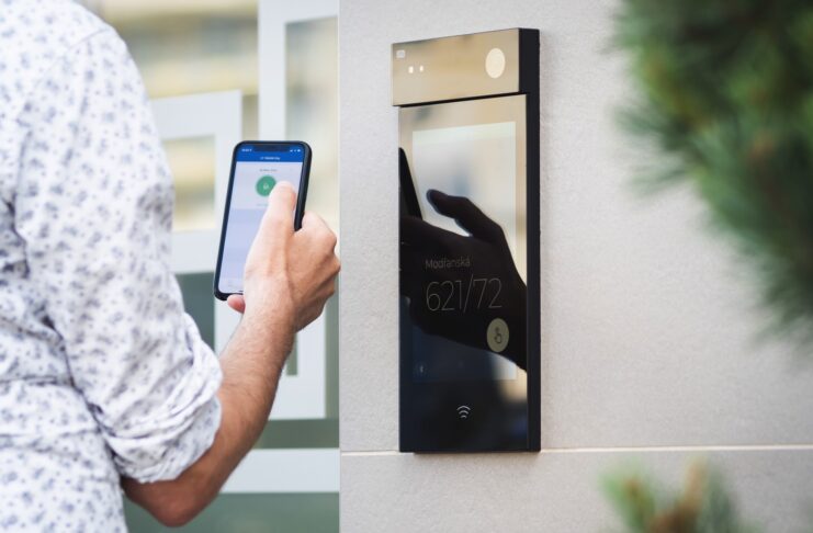 2N IP Style è il citofono smart premiato per il design