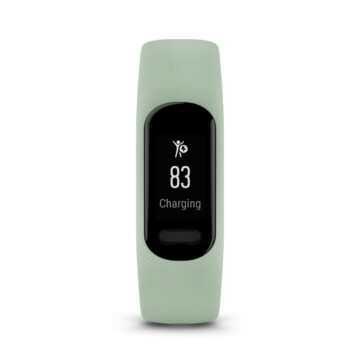 Garmin vivosmart 5 monitora salute, sonno, sport e non solo