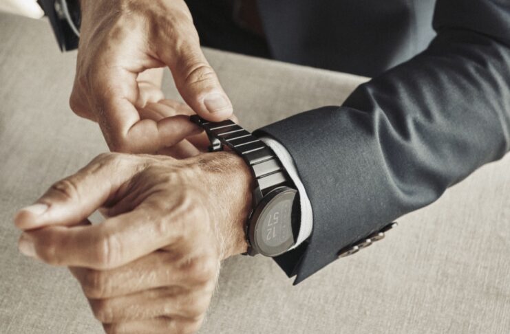 Suunto 9 Peak Full Titanium, ecco l’orologio elegante e sportivo per avventurieri