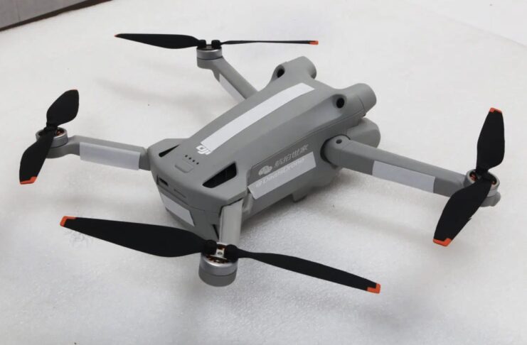 DJI Mini 3 Pro senza segreti: eccolo in foto