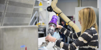 Dyson assume oltre 2000 ingegneri e specialisti