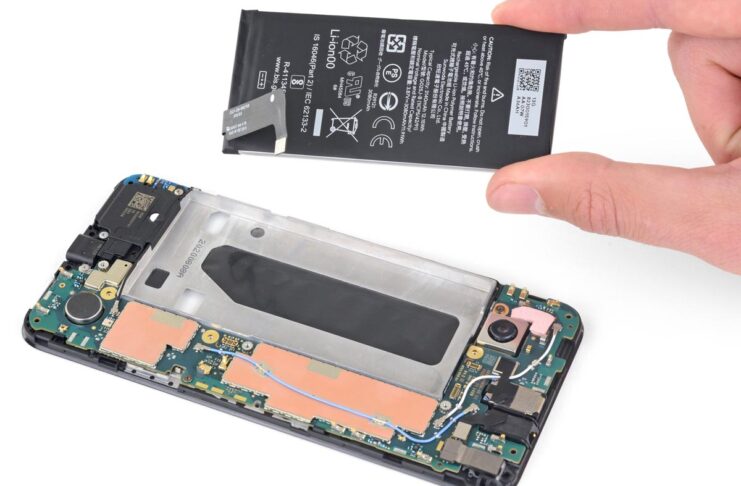 Anche Google venderà parti di ricambio per i suoi Pixel