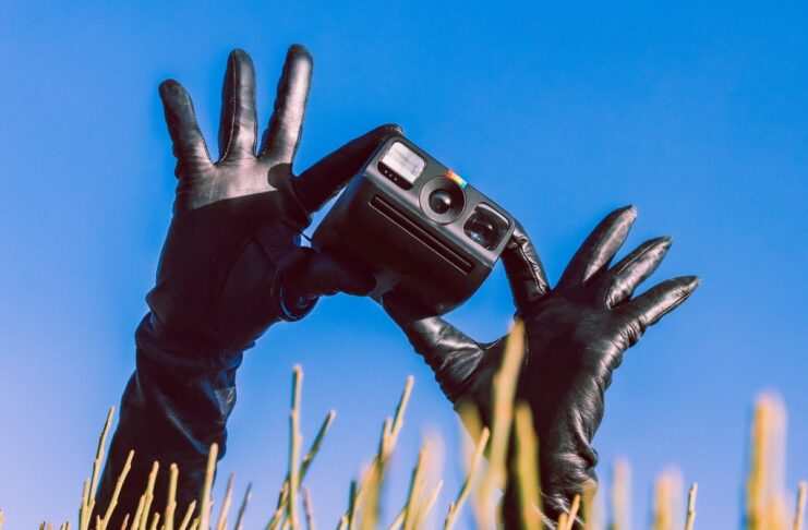 Polaroid Go, nuovi colori e accessori per la fotocamera analogica