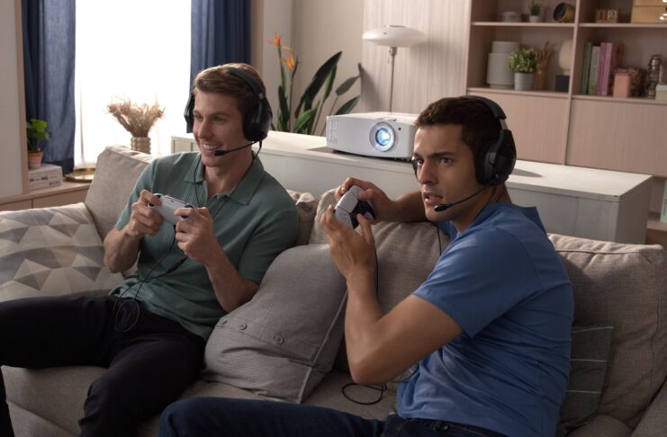 Optoma presenta il proiettore smart 4K UHD55