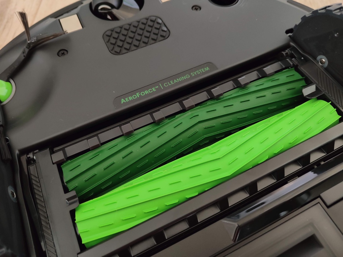 Recensione Roomba J7+, l’aspirapolvere che vede e segnala gli ostacoli