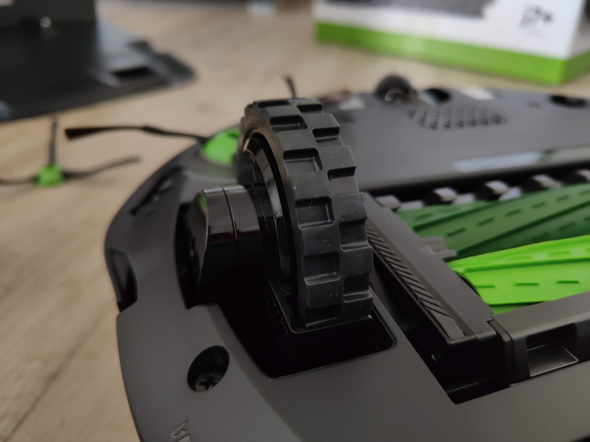 Recensione Roomba J7+, l’aspirapolvere che vede e segnala gli ostacoli