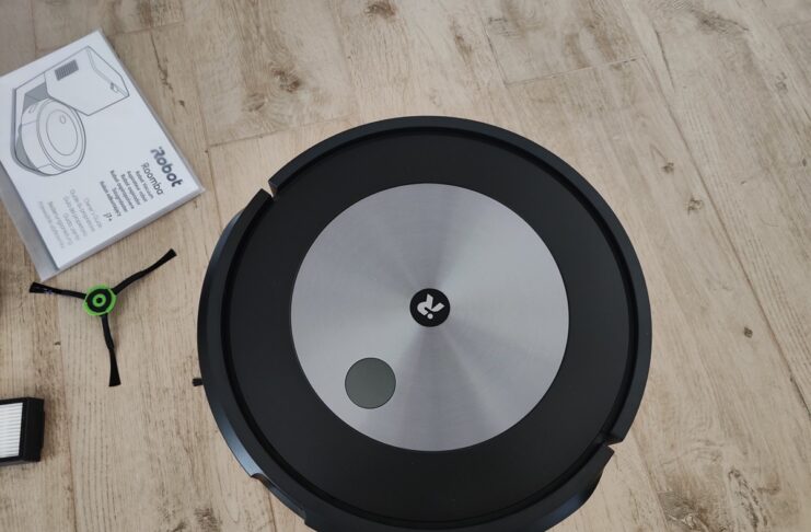 Recensione Roomba J7+, l’aspirapolvere che vede e segnala gli ostacoli