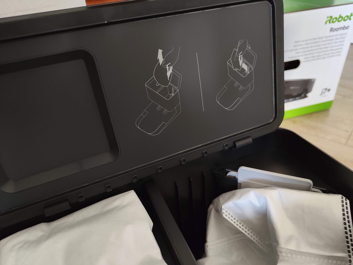 Recensione Roomba J7+, l’aspirapolvere che vede e segnala gli ostacoli