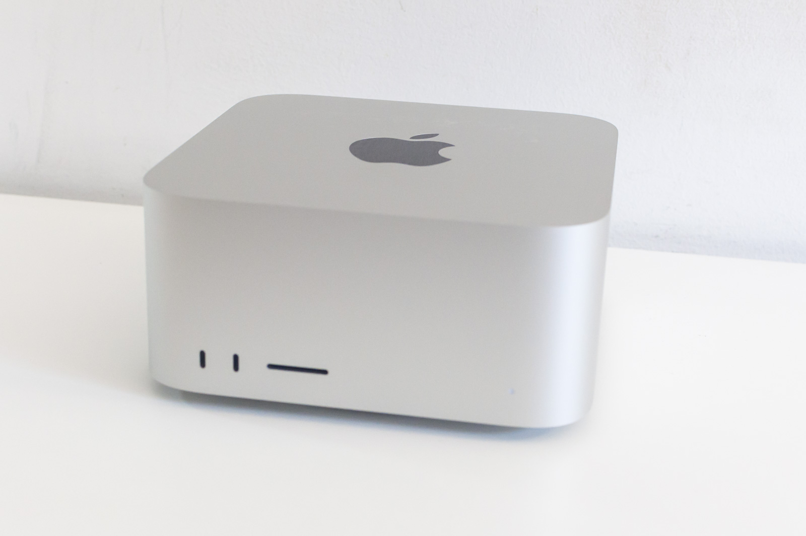 Recensione Apple MacStudio 2022: talmente potente da necessitare di una nuova scala di misura