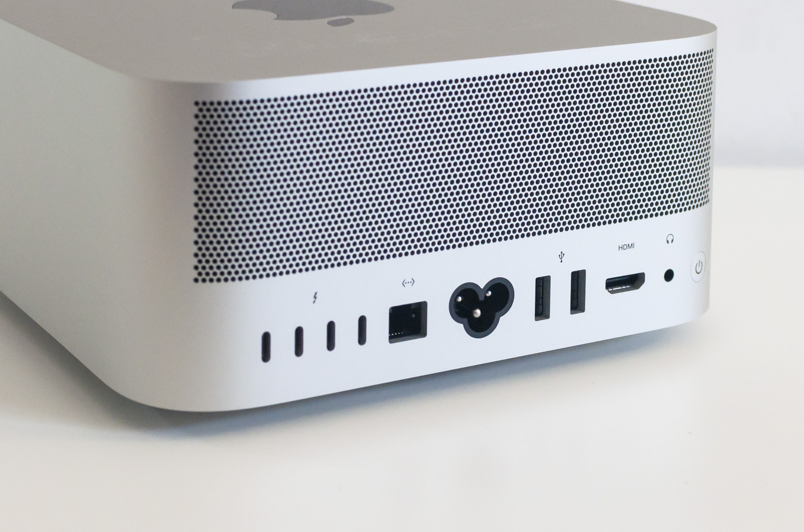 macOS Tahoe fatica ad installarsi sui Mac Studio M3 Ultra - macitynet.it