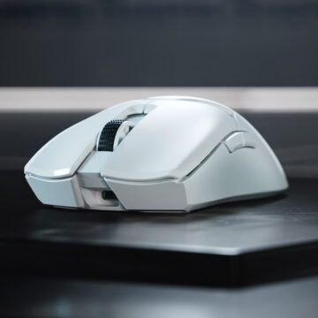 Recensione Razer Viper V2 Pro, il mouse più potente del mondo pesa meno di una pallina da tennis