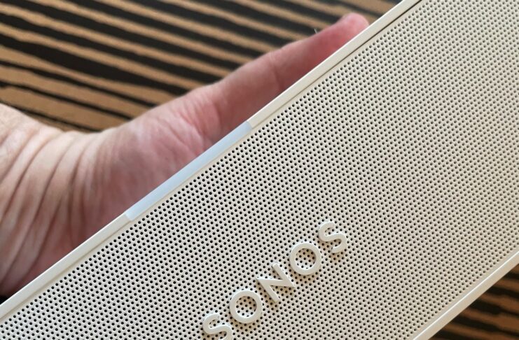 Recensione Soundbar Sonos Ray, parti dalla TV e porti musica in tutta la casa