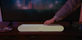 La soundbar Sonos Ray porta musica connessa e suono da cinema a tutti