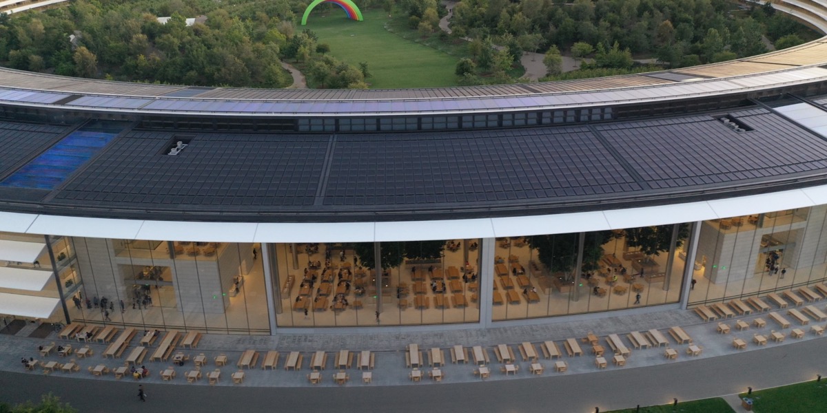 Apple Park, le foto dal drone mostrano il ritorno in ufficio