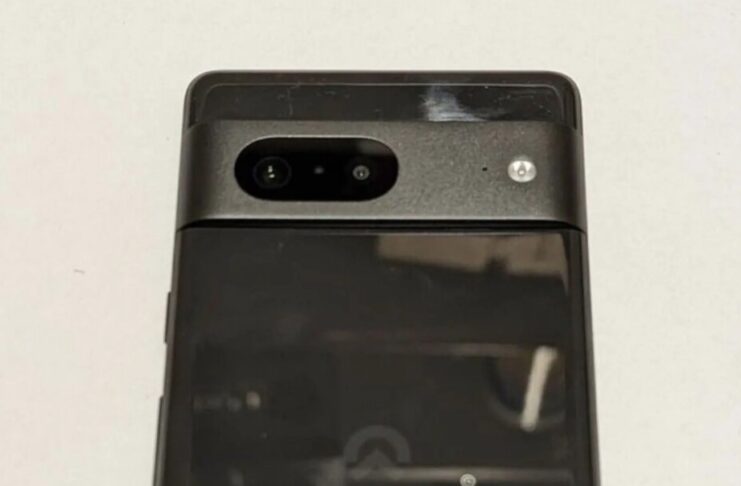 Google Pixel 7, prototipo finisce su Ebay