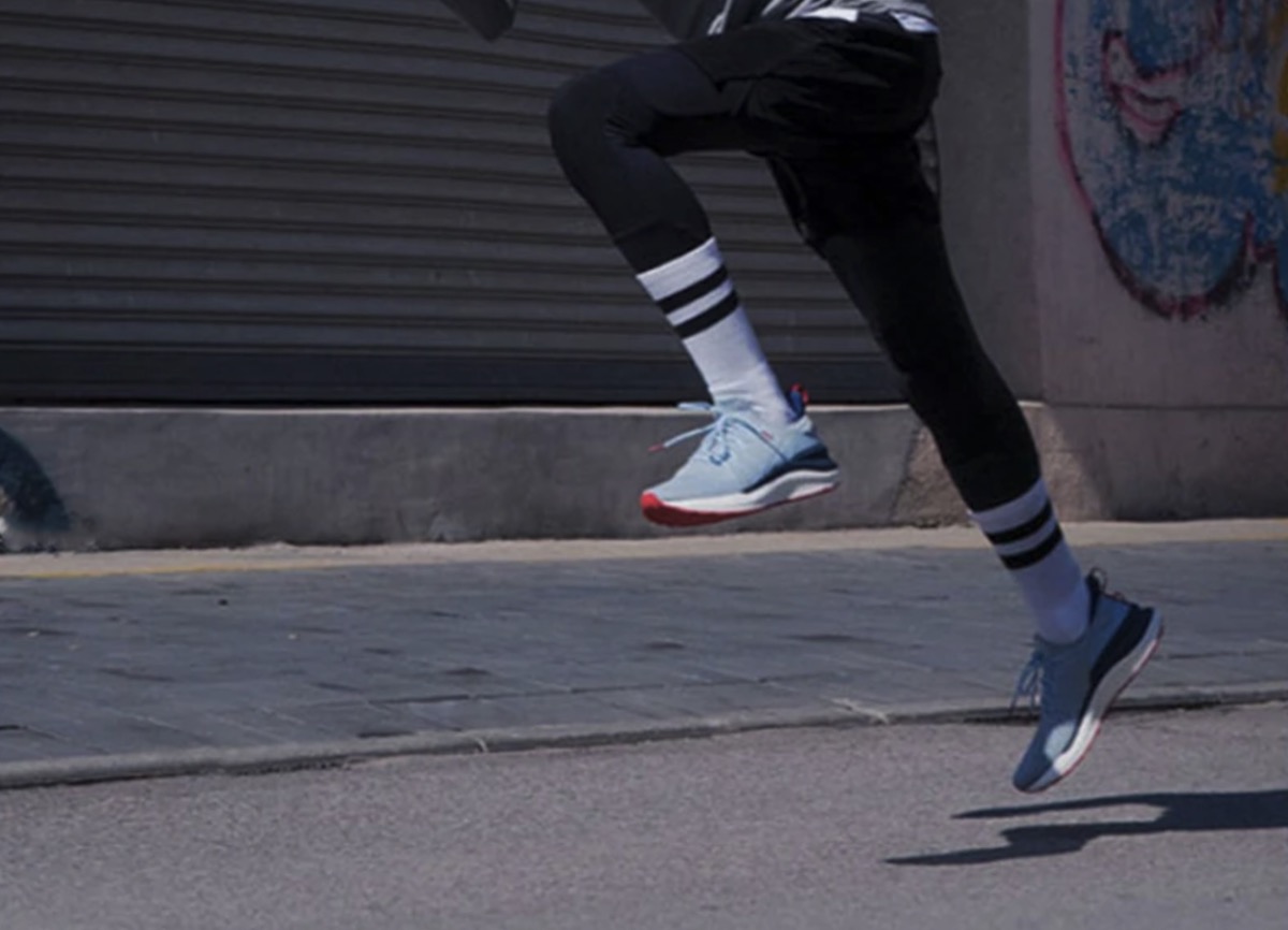 Le Sneakers Xiaomi Mijia 4 in offerta a 50 euro