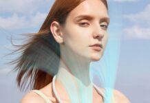 State al fresco con il ventilatore da collo JISULIFE, in offerta a 26 euro State al fresco con il ventilatore da collo JISULIFE, in offerta a 26 euro