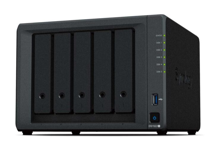 Synology DiskStation DS1522+, un data hub per file server, backup e molto altro