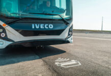 Iveco e il progetto pilota di ricarica ad induzione per veicoli elettrici Iveco alla presentazione del progetto pilota di ricarica a induzione per veicoli elettrici