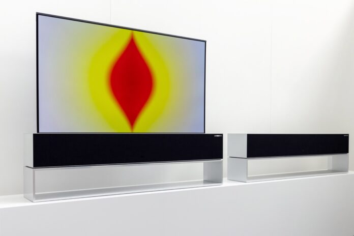 L’arte di Anish Kapoor mostrata sulle TV LG Signature OLED R