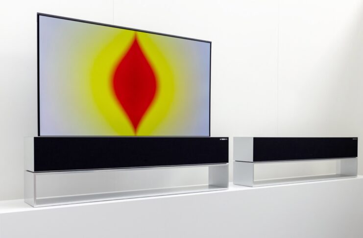 L’arte di Anish Kapoor mostrata sulle TV LG Signature OLED R