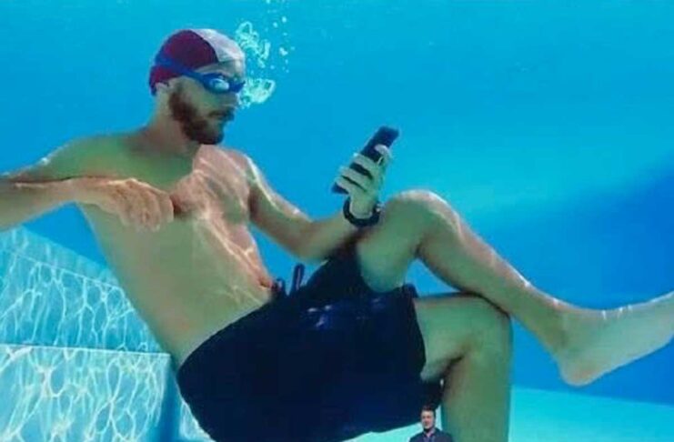 Samsung multata in Australia per indicazioni fuorvianti sulla impermeabilità