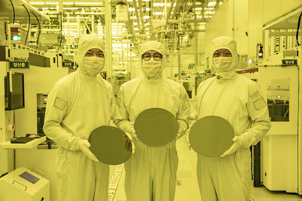 Samsung ha avviato la produzione in serie di chip a 3 nanometri
