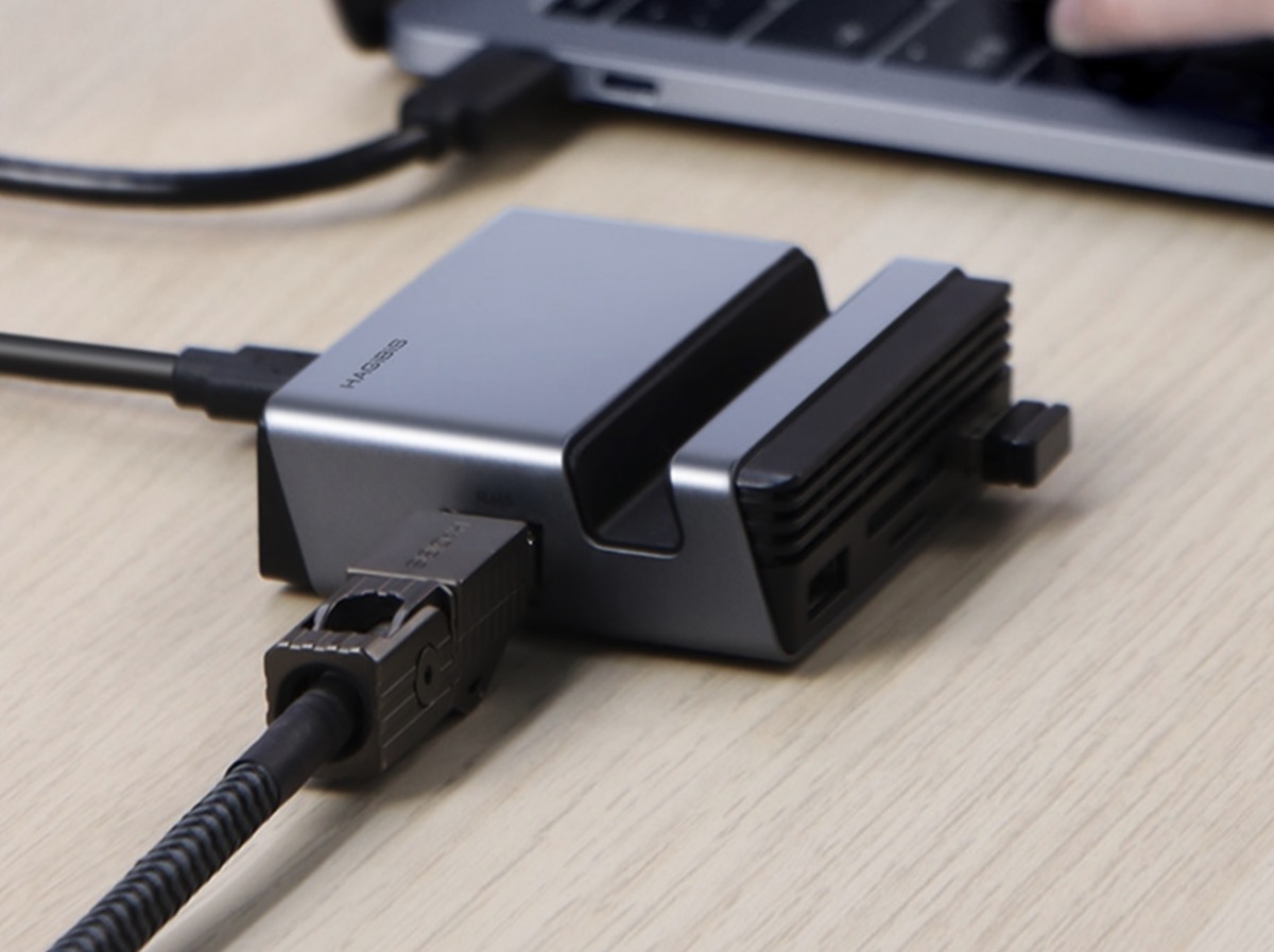 Da Hagibis la dock 10 in 1 per potenziare smartphone, tablet e Mac