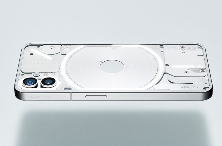 Nothing Phone 1 è lo smartphone tutto trasparente
