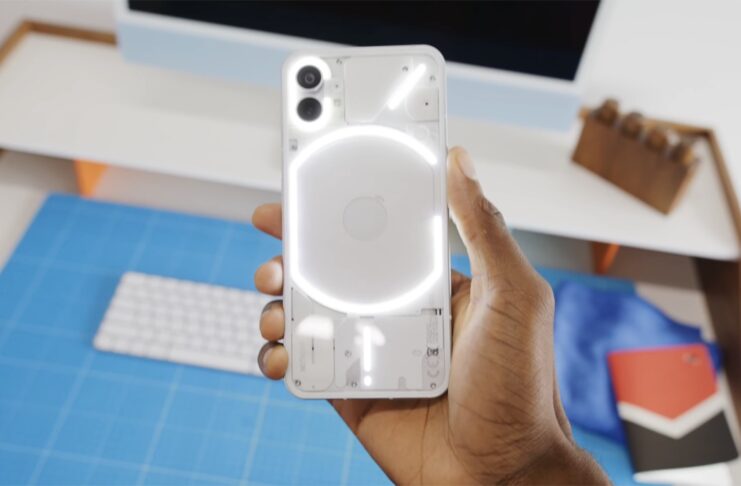 Nothing phone 1, svelati design completo e funzione luci