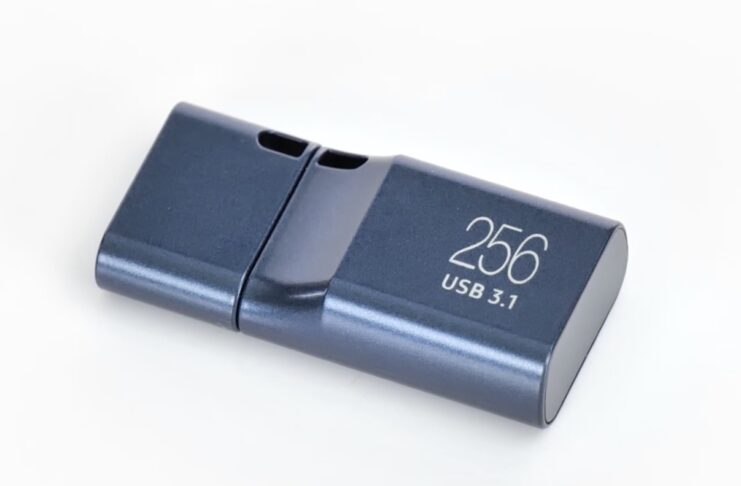 La chiavetta Samsung Type-C USB coniuga compattezza e velocità