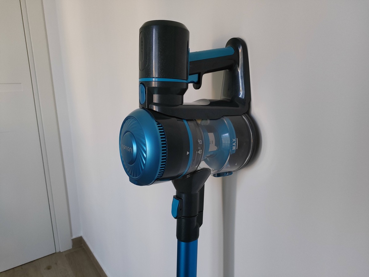 Recensione aspirapolvere verticale Lubluelu, tra le più economiche