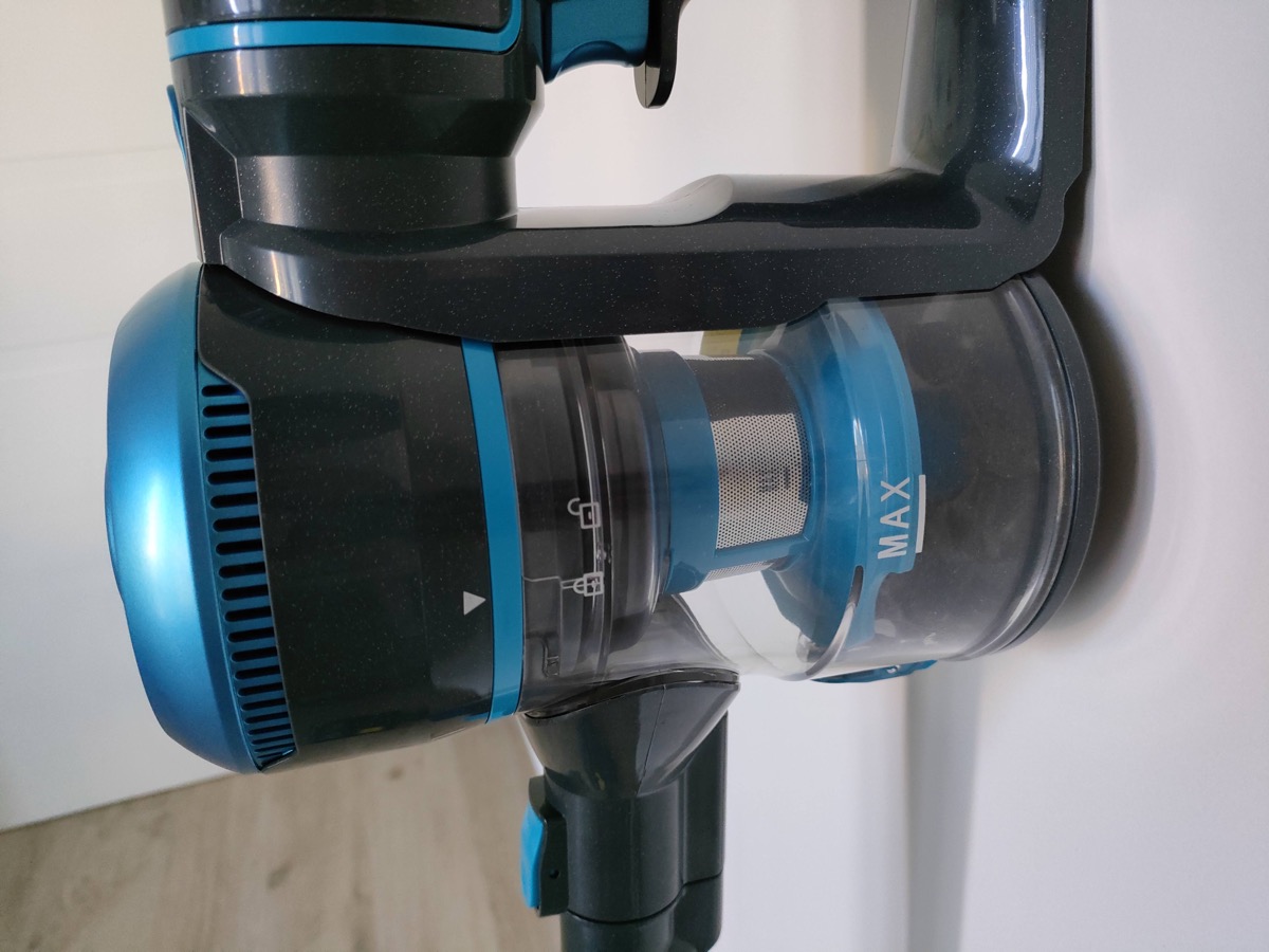 Recensione aspirapolvere verticale Lubluelu, tra le più economiche