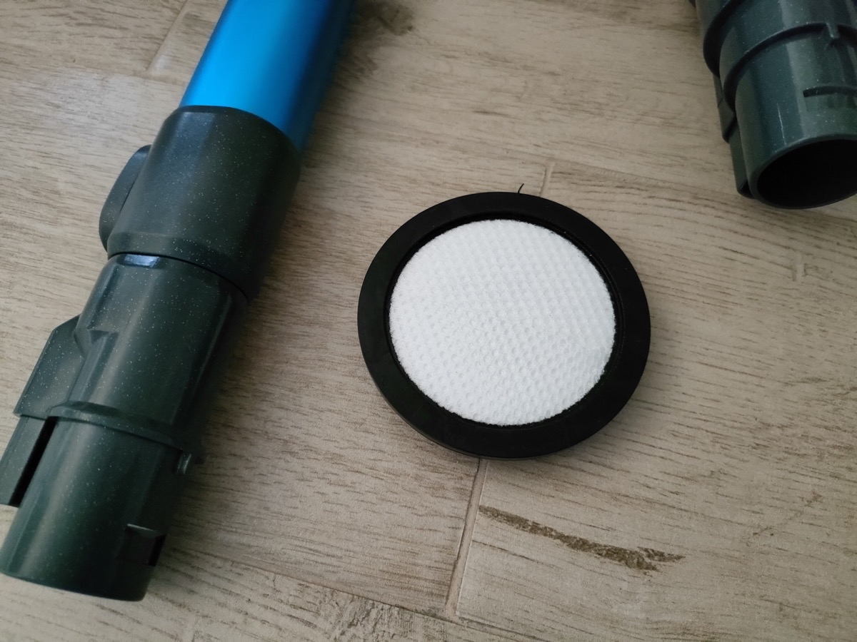 Recensione aspirapolvere verticale Lubluelu, tra le più economiche