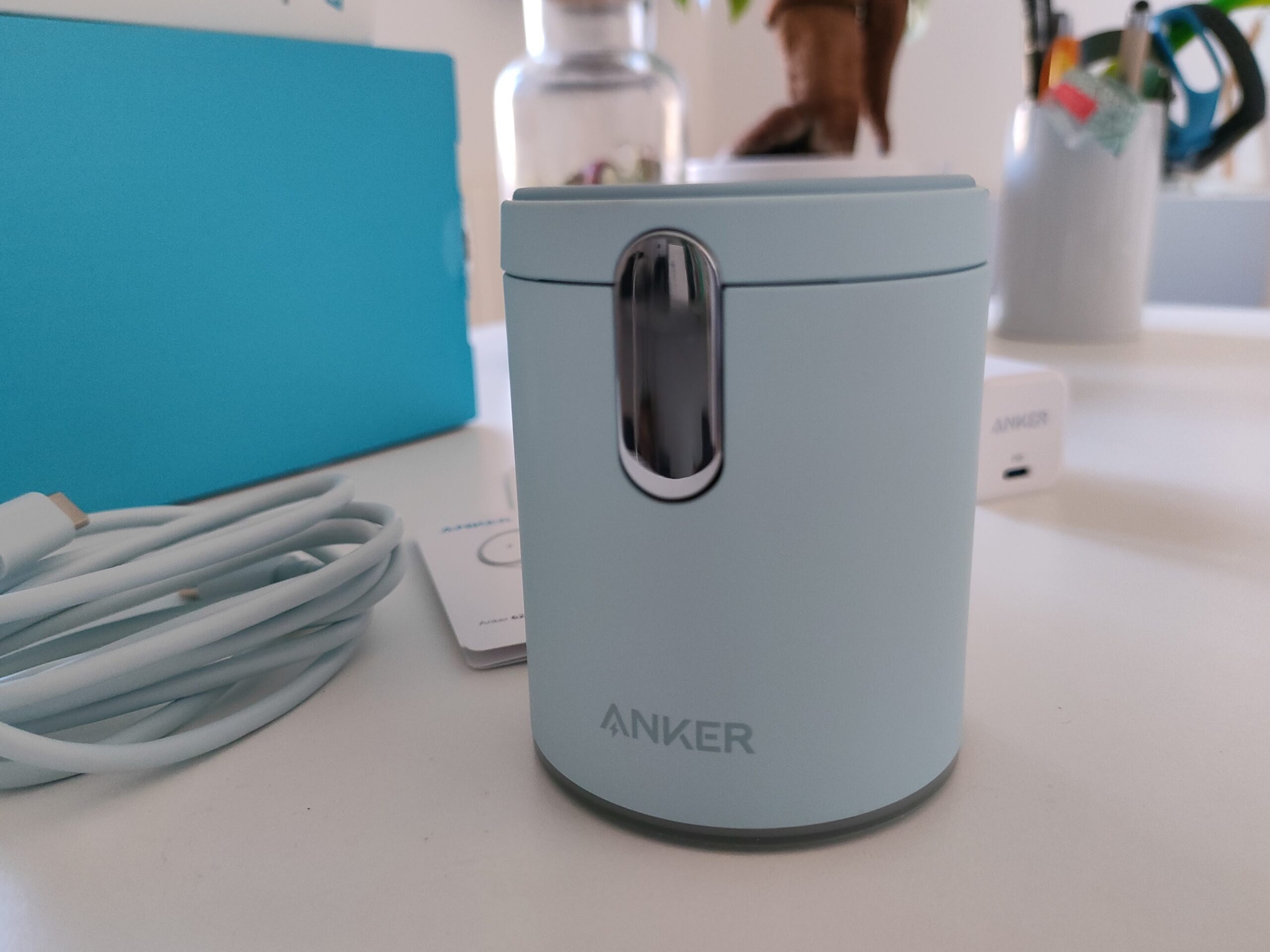 Recensione Anker 623 MagGo, la stazione di ricarica magnetica per iPhone in lattina