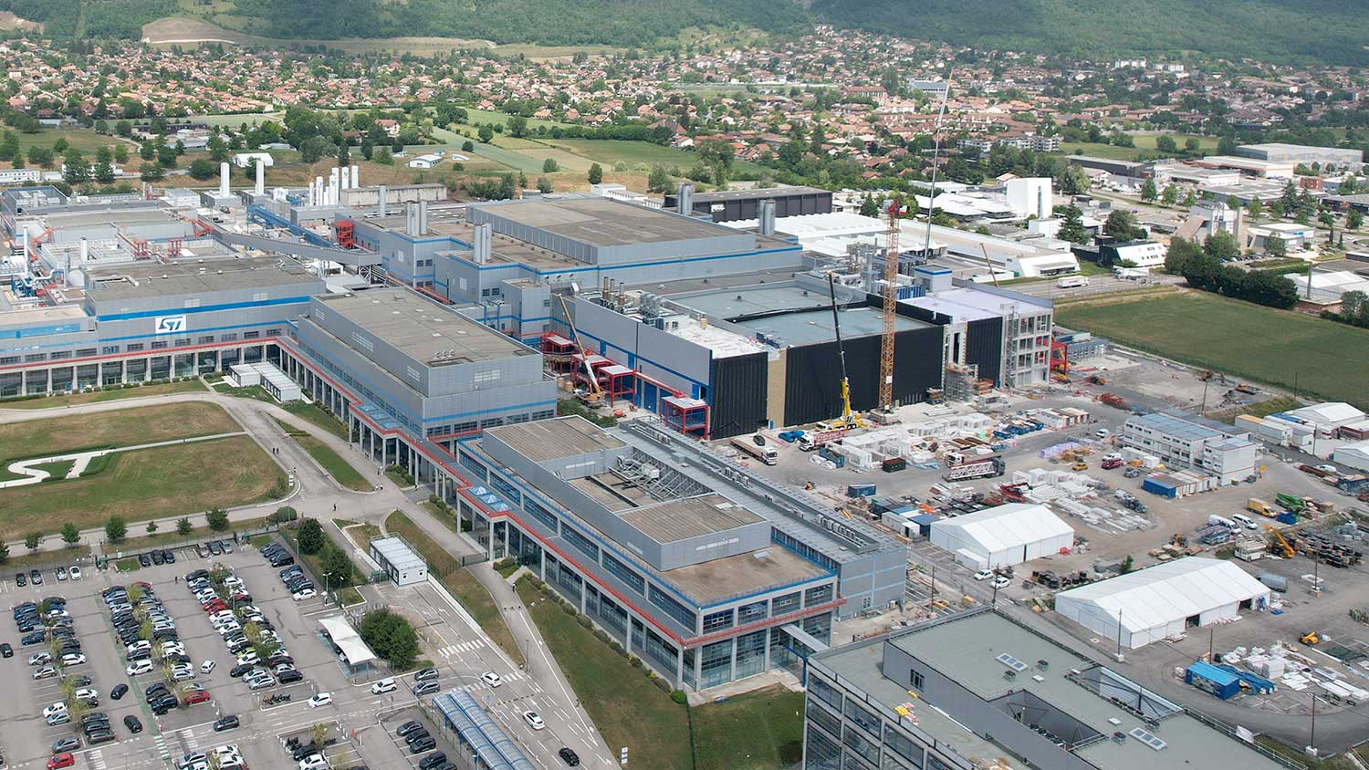 STMicroelectronics e GlobalFoundries, nuovo impianto di semiconduttori in Francia