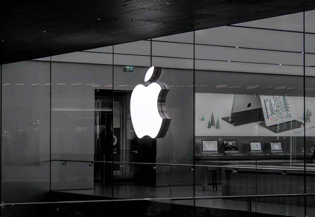 Aggiotaggio, si dichiara colpevole ex avvocato Apple specializzato in strumenti finanziari