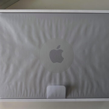 MacBook Air M2 è qui, unboxing e attesa per chi ordina ora
